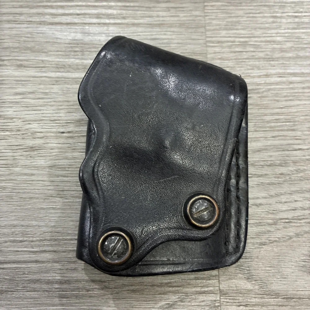 Gould & Goodrich B801 195 Gun Holster